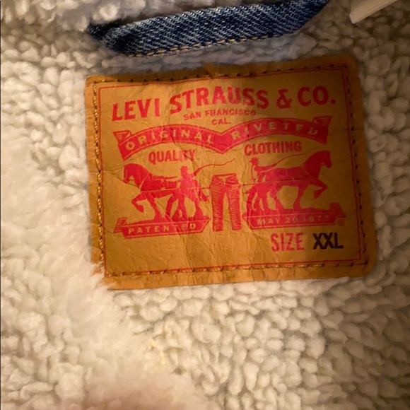 LEVIS jean jacket - Picture 3 of 3